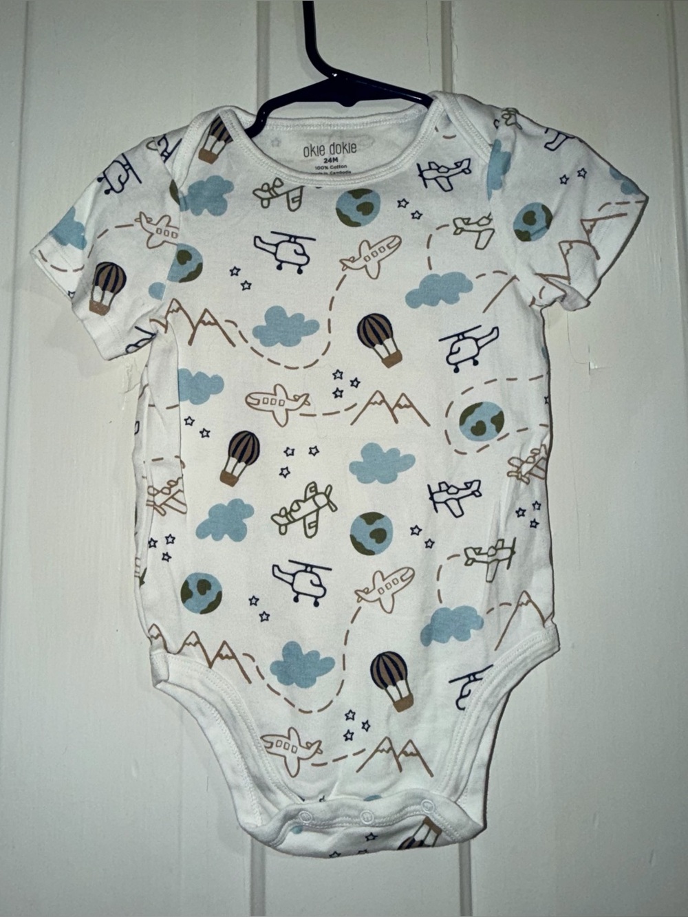 Boys toddler size 24 months 2T one piece Okie Dokie White & Blue Airplane Print